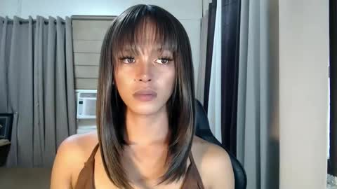 kendra_lunaxx online show from March 5, 9:05 am