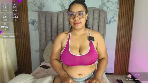 Mamasita online show from November 2, 5:05 pm