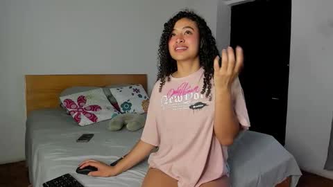 Kenia online show from February 10, 9:29 pm