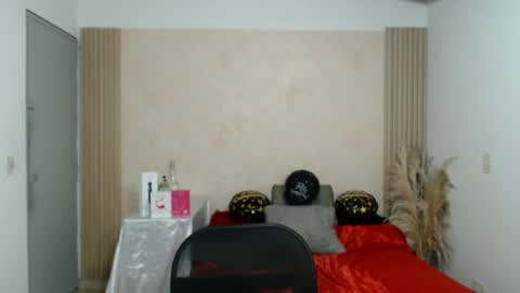 kennethcodyy online show from April 1, 1:41 pm