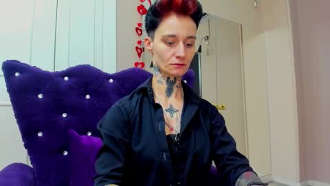 Sellena and Kenny online show from December 2, 7:49 pm