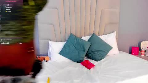 kenya  online show from October 25, 8:05 pm