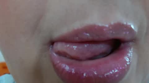 K E R L Y online show from February 13, 6:27 pm