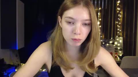 Snapshot of kesha_muah chatting on February 25, 11:10 am kesha online show from February 25, 11:10 am
