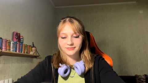 Kate online show from April 4, 5:12 pm