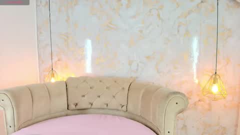 Khloe online show from March 4, 5:25 am