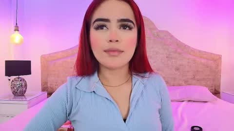 khloejohnson online show from October 3, 8:47 pm