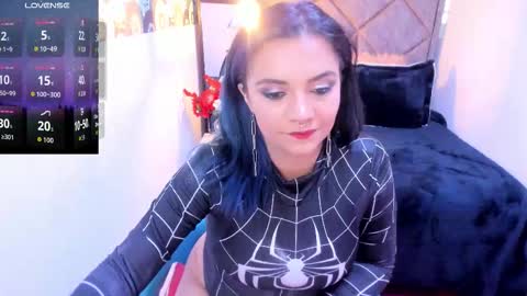 kiara Cruz online show from October 23, 5:41 pm