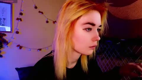 Kira online show from January 8, 10:36 pm