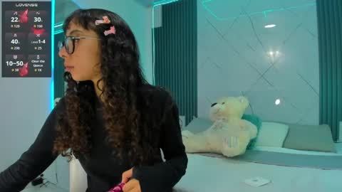 Kiara online show from May 19, 3:24 am