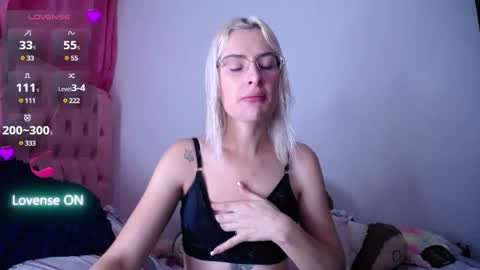 Anna Sophia online show from December 4, 9:51 am