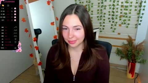 Kim online show from October 2, 2:33 pm