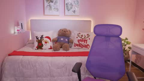 Kimberly 1200-1900 GMT-5 online show from December 21, 2:27 am