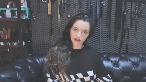  KIMBERLY SWAN  online show from February 4, 1:59 pm