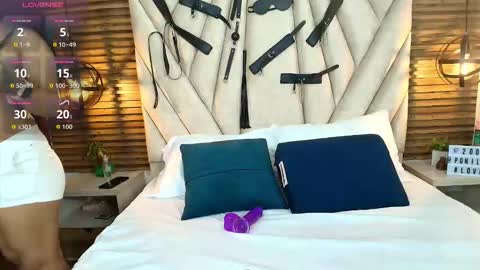 kimberlyfox_t online show from November 10, 12:44 pm