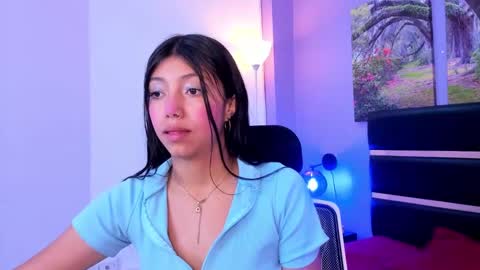 Snapshot of kimberlyvillalobos chatting on December 4, 11:41 am Kimberly Villalobos online show from December 4, 11:41 am