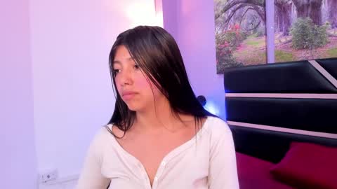 Snapshot of kimberlyvillalobos chatting on February 10, 11:57 am Kimberly Villalobos online show from February 10, 11:57 am