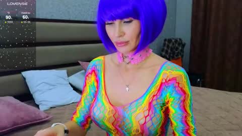 KIm online show from October 20, 11:35 am