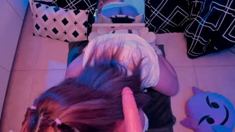 kendall online show from March 31, 6:35 am