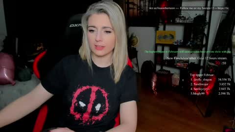 Wolfs Girl online show from February 15, 8:41 pm