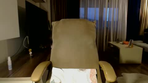 Snapshot of kimlee4 chatting on October 10, 3:39 pm Kim Lee online show from October 10, 3:39 pm