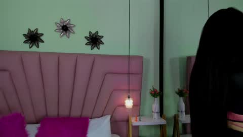 kimluna1 online show from April 10, 1:39 pm