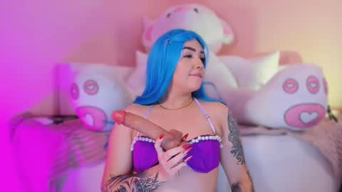 Kim  online show from November 21, 8:55 pm