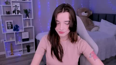 kimm wong online show from April 28, 3:21 am