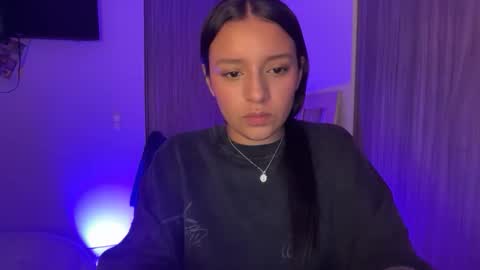 kimmi online show from March 25, 10:34 pm