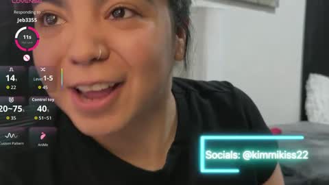 Kimmi online show from September 28, 8:25 pm