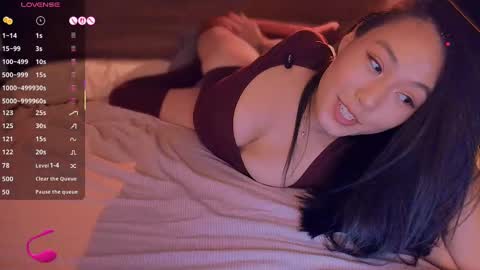 Lo online show from October 9, 6:12 pm