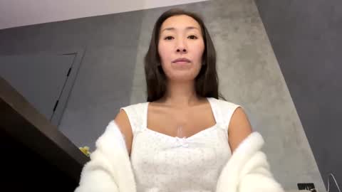 Snapshot of kimmy_sunn chatting on December 8, 4:50 pm Kimmy online show from December 8, 4:50 pm