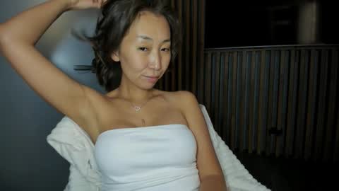 Snapshot of kimmy_sunn chatting on October 19, 3:36 pm Kimmy online show from October 19, 3:36 pm