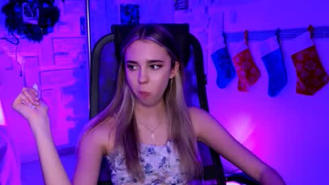 kimporins online show from January 19, 4:36 pm