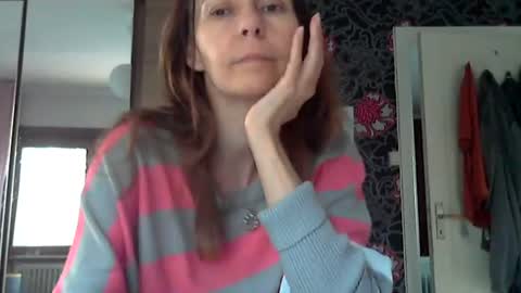 sexysexyhotwetpinkredpussy online show from August 3, 6:24 pm