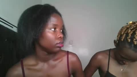 Snapshot of kinky_aria chatting on September 9, 1:33 pm kinky_aria online show from September 9, 1:33 pm