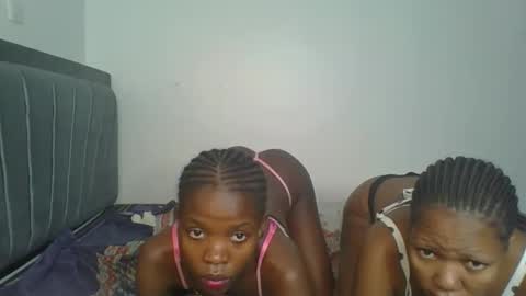 Snapshot of kinky_aria chatting on October 13, 7:49 pm kinky_aria online show from October 13, 7:49 pm