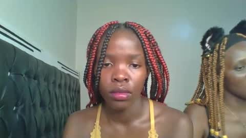 Snapshot of kinky_aria chatting on September 16, 4:59 pm kinky_aria online show from September 16, 4:59 pm