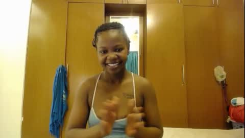 Snapshot of kinky_pixie chatting on October 1, 1:32 am Pixie online show from October 1, 1:32 am