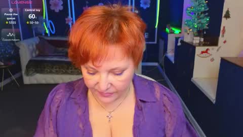 Kira Kennet online show from December 17, 3:05 pm