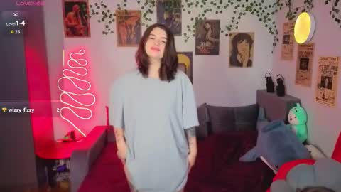 Kira VanKick online show from November 14, 5:13 pm