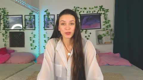 Kira online show from January 12, 6:15 pm