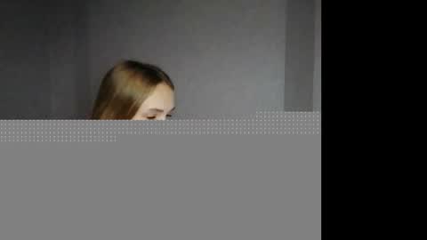 kira_morekiss online show from February 1, 7:13 pm