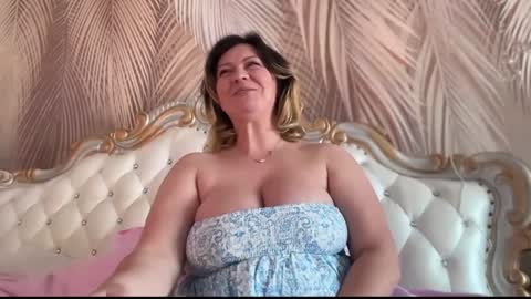 KiraDivine online show from February 27, 2:28 pm