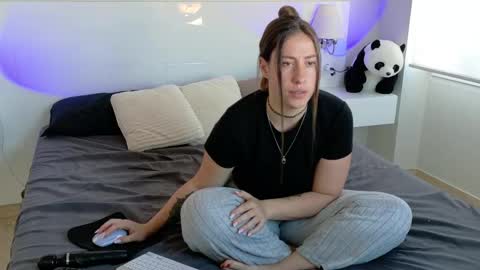 Kira online show from April 14, 7:41 am