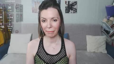 kiramartins cat online show from November 13, 7:02 pm