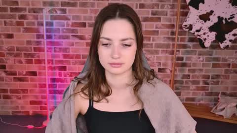 kiravair online show from March 3, 3:18 pm