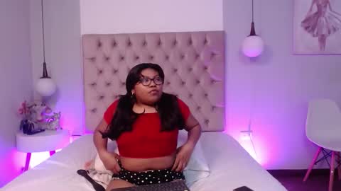 kiri  online show from February 1, 4:00 am