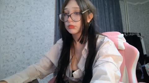 Snapshot of kirstievelasco chatting on September 20, 7:01 pm Nicole online show from September 20, 7:01 pm
