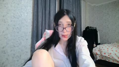 Snapshot of kirstievelasco chatting on September 22, 6:28 pm Nicole online show from September 22, 6:28 pm
